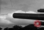 Standbild USA 127 Field Artillery Regiment Saint Lo Frankreich, 1944, aus Sekunde 32 historischem Filmmaterial Videoclip 65675051310