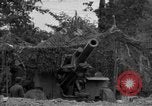 Standbild USA 127 Field Artillery Regiment Haubitzen feuern Saint Lo Frankreich, 1944, aus Sekunde 22 historischem Filmmaterial Videoclip 65675051311