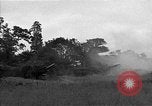 Standbild USA 127 Field Artillery Regiment Saint Lo Frankreich, 1944, aus Sekunde 15 historischem Filmmaterial Videoclip 65675051312