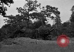 Standbild USA 127 Field Artillery Regiment Saint Lo Frankreich, 1944, aus Sekunde 24 historischem Filmmaterial Videoclip 65675051312