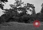 Standbild USA 127 Field Artillery Regiment Saint Lo Frankreich, 1944, aus Sekunde 27 historischem Filmmaterial Videoclip 65675051312