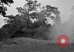 Standbild USA 127 Field Artillery Regiment Saint Lo Frankreich, 1944, aus Sekunde 31 historischem Filmmaterial Videoclip 65675051312