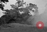 Standbild USA 127 Field Artillery Regiment Saint Lo Frankreich, 1944, aus Sekunde 32 historischem Filmmaterial Videoclip 65675051312