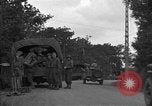 Standbild USA 127 Field Artillery Regiment Saint Lo Frankreich, 1944, aus Sekunde 10 historischem Filmmaterial Videoclip 65675051314