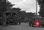 Standbild USA 127 Field Artillery Regiment Saint Lo Frankreich, 1944, aus Sekunde 11 historischem Filmmaterial Videoclip 65675051314