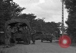 Standbild USA 127 Field Artillery Regiment Saint Lo Frankreich, 1944, aus Sekunde 13 historischem Filmmaterial Videoclip 65675051314