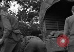 Standbild USA 127 Field Artillery Regiment Saint Lo Frankreich, 1944, aus Sekunde 31 historischem Filmmaterial Videoclip 65675051314