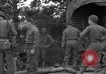 Standbild USA 127 Field Artillery Regiment Saint Lo Frankreich, 1944, aus Sekunde 51 historischem Filmmaterial Videoclip 65675051314