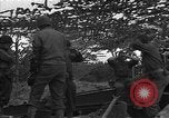 Standbild USA 127 Field Artillery Regiment Saint Lo Frankreich, 1944, aus Sekunde 5 historischem Filmmaterial Videoclip 65675051315