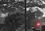 Standbild USA 127 Field Artillery Regiment Saint Lo Frankreich, 1944, aus Sekunde 13 historischem Filmmaterial Videoclip 65675051315