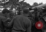 Standbild USA 127 Field Artillery Regiment Saint Lo Frankreich, 1944, aus Sekunde 29 historischem Filmmaterial Videoclip 65675051315