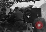 Standbild USA 127 Field Artillery Regiment Saint Lo Frankreich, 1944, aus Sekunde 35 historischem Filmmaterial Videoclip 65675051315