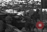 Standbild USA 127 Field Artillery Regiment Saint Lo Frankreich, 1944, aus Sekunde 54 historischem Filmmaterial Videoclip 65675051315