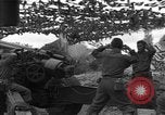 Standbild USA 127 Field Artillery Regiment Saint Lo Frankreich, 1944, aus Sekunde 61 historischem Filmmaterial Videoclip 65675051315