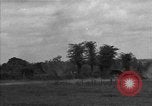 Standbild USA 127 Field Artillery Regiment Saint Lo Frankreich, 1944, aus Sekunde 12 historischem Filmmaterial Videoclip 65675051316