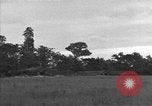 Standbild USA 127 Field Artillery Regiment Saint Lo Frankreich, 1944, aus Sekunde 42 historischem Filmmaterial Videoclip 65675051316