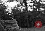 Standbild USA 127 Field Artillery Regiment Saint Lo Frankreich, 1944, aus Sekunde 49 historischem Filmmaterial Videoclip 65675051316