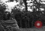 Standbild USA 127 Field Artillery Regiment Saint Lo Frankreich, 1944, aus Sekunde 54 historischem Filmmaterial Videoclip 65675051316