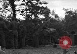 Standbild USA 127 Field Artillery Regiment Saint Lo Frankreich, 1944, aus Sekunde 56 historischem Filmmaterial Videoclip 65675051316