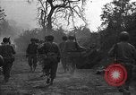 Standbild Straße frei von Minen mit Sprengsätzen Emelie Frankreich, 1944, aus Sekunde 26 historischem Filmmaterial Videoclip 65675051321