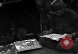 Standbild United States 87th Chemical Mortar Bataillon Carentan Frankreich, 1944, aus Sekunde 30 historischem Filmmaterial Videoclip 65675051322