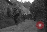 Standbild USA 35th Infantry Division Saint Lo Frankreich, 1944, aus Sekunde 39 historischem Filmmaterial Videoclip 65675051328