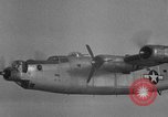 Standbild USA B-17 Flugzeuge United States USA, 1950, aus Sekunde 15 historischem Filmmaterial Videoclip 65675051346