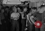 Standbild United States Navy Segler geniessen Eis Pazifik, 1954, aus Sekunde 5 historischem Filmmaterial Videoclip 65675051350
