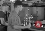 Standbild United States Navy Segler geniessen Eis Pazifik, 1954, aus Sekunde 12 historischem Filmmaterial Videoclip 65675051350