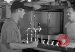 Standbild United States Navy Segler geniessen Eis Pazifik, 1954, aus Sekunde 15 historischem Filmmaterial Videoclip 65675051350