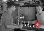 Standbild United States Navy Segler geniessen Eis Pazifik, 1954, aus Sekunde 18 historischem Filmmaterial Videoclip 65675051350