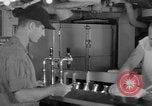 Standbild United States Navy Segler geniessen Eis Pazifik, 1954, aus Sekunde 20 historischem Filmmaterial Videoclip 65675051350