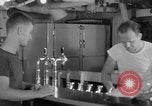 Standbild United States Navy Segler geniessen Eis Pazifik, 1954, aus Sekunde 38 historischem Filmmaterial Videoclip 65675051350