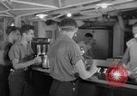 Standbild United States Navy Segler geniessen Eis Pazifik, 1954, aus Sekunde 59 historischem Filmmaterial Videoclip 65675051350