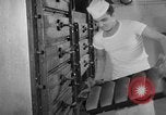 Standbild USA Schiff Pazifik, 1954, aus Sekunde 10 historischem Filmmaterial Videoclip 65675051351