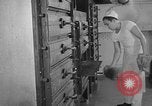 Standbild USA Schiff Pazifik, 1954, aus Sekunde 48 historischem Filmmaterial Videoclip 65675051351