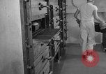 Standbild USA Schiff Pazifik, 1954, aus Sekunde 62 historischem Filmmaterial Videoclip 65675051351