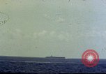 Immagine di USS Hancock colpito da kamikaze Oceano Pacifico, 1944, secondo 14 filmato di repertorio 65675051362