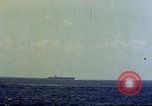 Immagine di USS Hancock colpito da kamikaze Oceano Pacifico, 1944, secondo 15 filmato di repertorio 65675051362