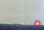Immagine di USS Hancock colpito da kamikaze Oceano Pacifico, 1944, secondo 25 filmato di repertorio 65675051362
