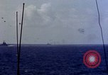 Immagine di USS Hancock colpito da kamikaze Oceano Pacifico, 1944, secondo 50 filmato di repertorio 65675051362