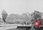 Standbild amerikanische Flagge Joinville Le Pont Frankreich, 1919, aus Sekunde 17 historischem Filmmaterial Videoclip 65675051378