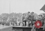Standbild amerikanische Flagge Joinville Le Pont Frankreich, 1919, aus Sekunde 35 historischem Filmmaterial Videoclip 65675051378