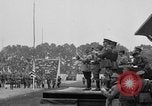 Standbild amerikanische Flagge Joinville Le Pont Frankreich, 1919, aus Sekunde 49 historischem Filmmaterial Videoclip 65675051378