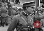 Standbild amerikanische Flagge Joinville Le Pont Frankreich, 1919, aus Sekunde 57 historischem Filmmaterial Videoclip 65675051378