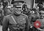 Standbild amerikanische Flagge Joinville Le Pont Frankreich, 1919, aus Sekunde 60 historischem Filmmaterial Videoclip 65675051378