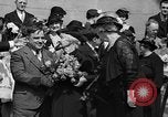 Standbild Muttertag New York United States USA, 1936, aus Sekunde 24 historischem Filmmaterial Videoclip 65675051379