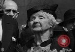 Standbild Muttertag New York United States USA, 1936, aus Sekunde 48 historischem Filmmaterial Videoclip 65675051379