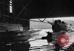 Image L'équipage du bateau coque Wellesley Massachusetts USA, 1936, de la seconde 18 séquences d'archives historiques vidéo 65675051380