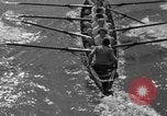 Image L'équipage du bateau coque Wellesley Massachusetts USA, 1936, de la seconde 26 séquences d'archives historiques vidéo 65675051380